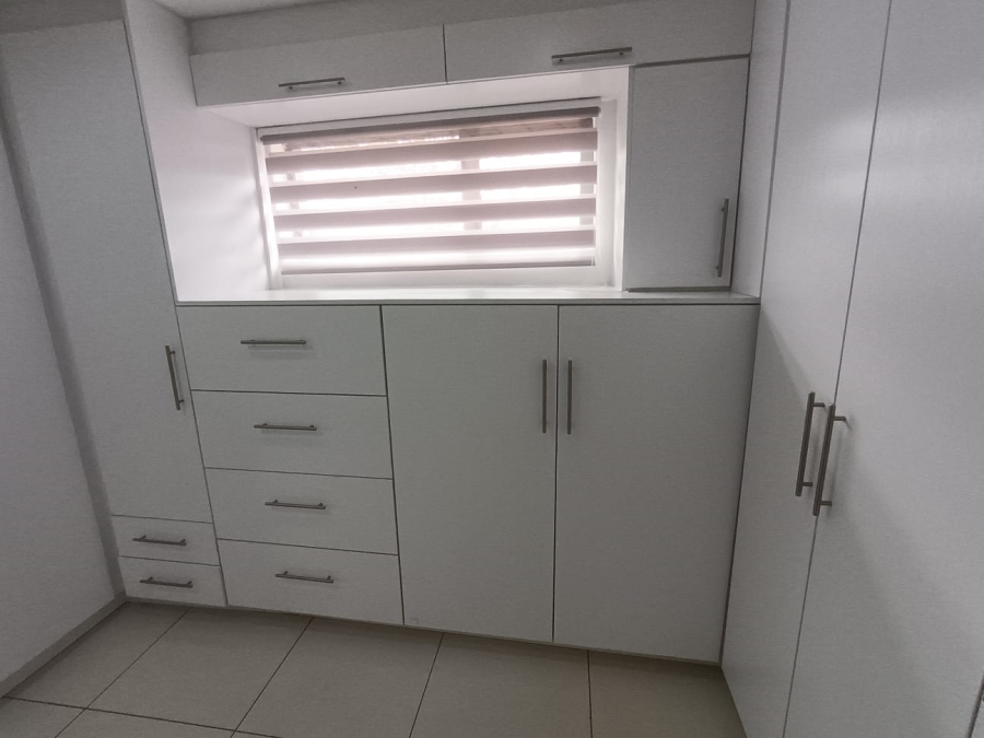 4 Bedroom Property for Sale in Geelhoutpark North West